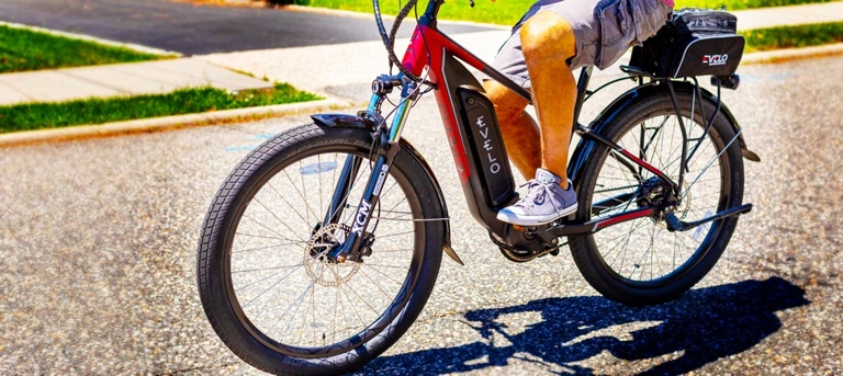 Electric bikes are a great option for commuting because they provide a throttle-powered assist that can make pedaling easier.