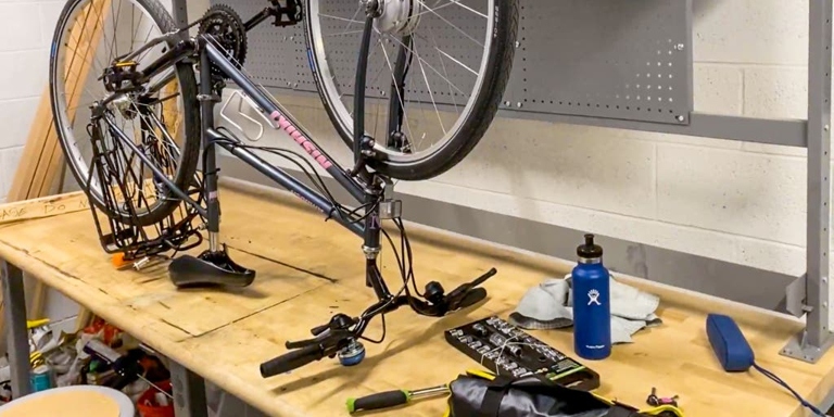 If you're looking for a storage facility for your electric bike, consider these tips to help you find the best option.