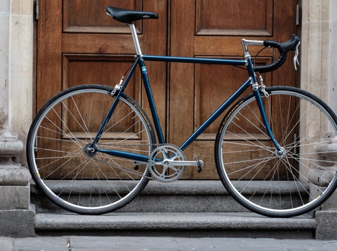 Single-speed bikes are the original type of bike and can reach high speeds.